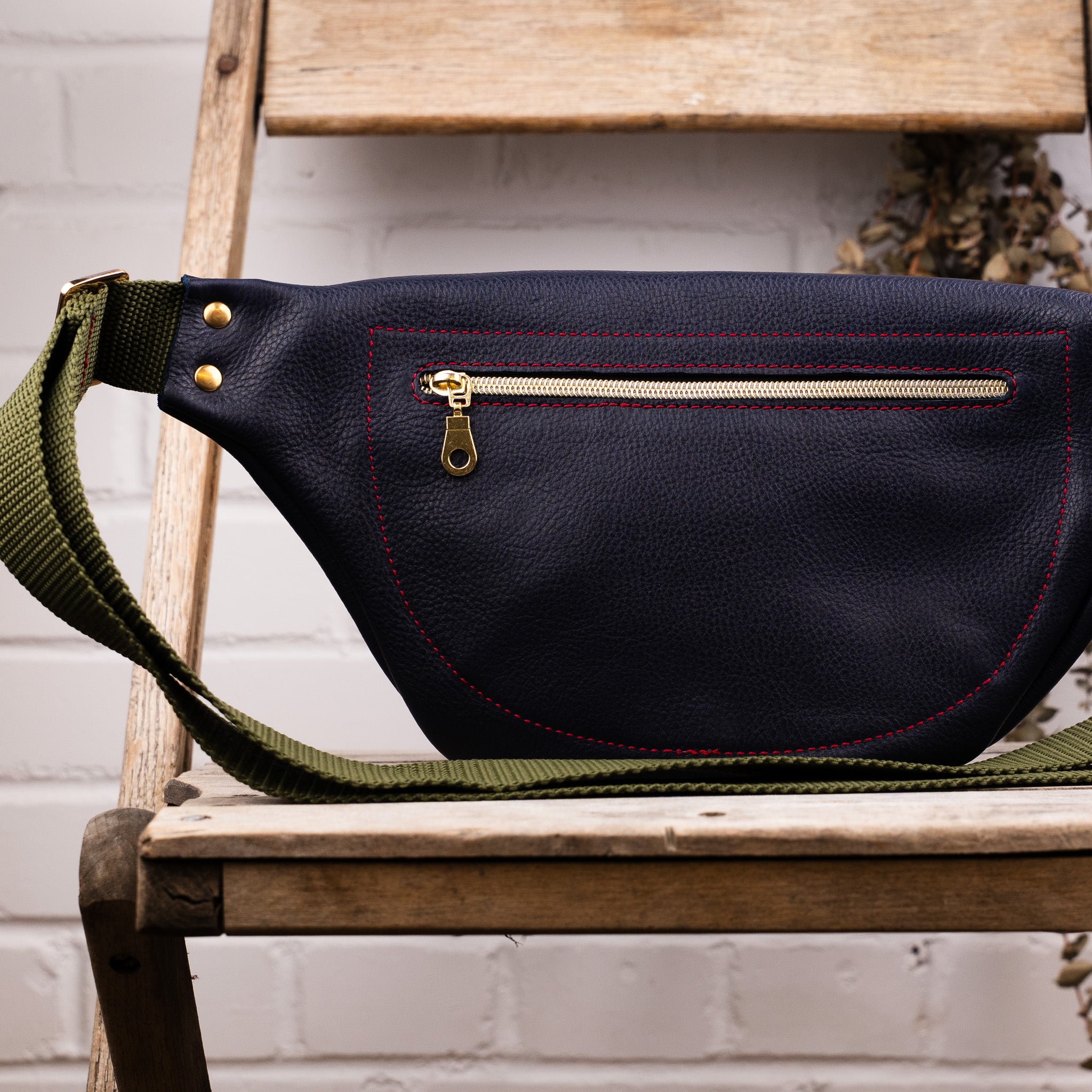 sac banane en cuir fait main - Unisham