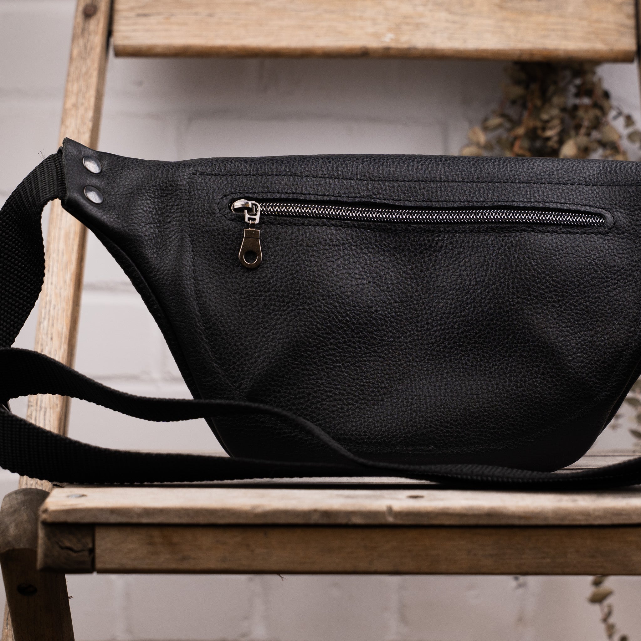 sac banane en cuir fait main - Unisham